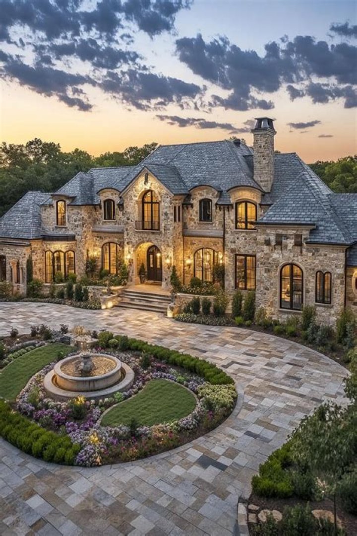 Liam Payne's Dream Homes: A Peek into His Luxurious Lifestyle